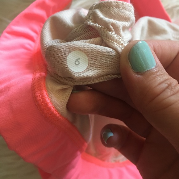 ❌SOLD❌EUC Lululemon Run Stuff Your Bra - Picture 7 of 8